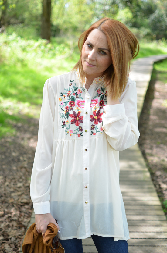 EMBROIDERED-FLORAL-BLOUSE