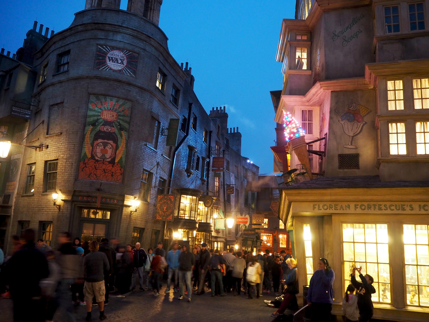 harry potter diagon alley night time