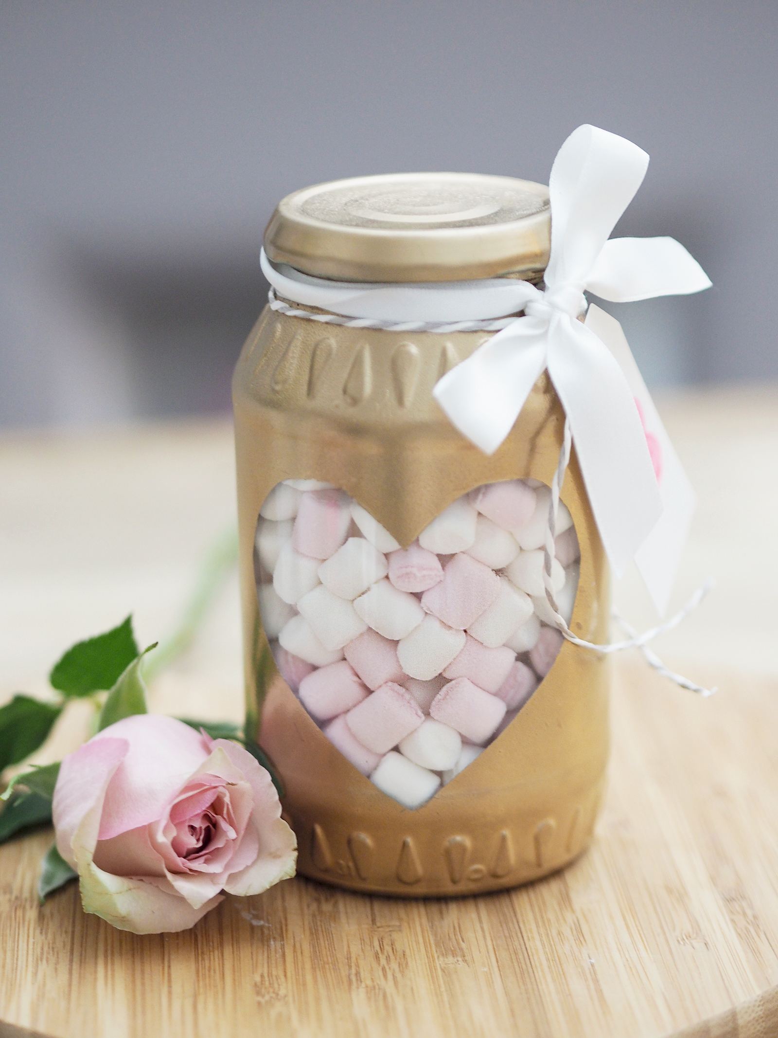easy diy valentines gifts mason jar gift