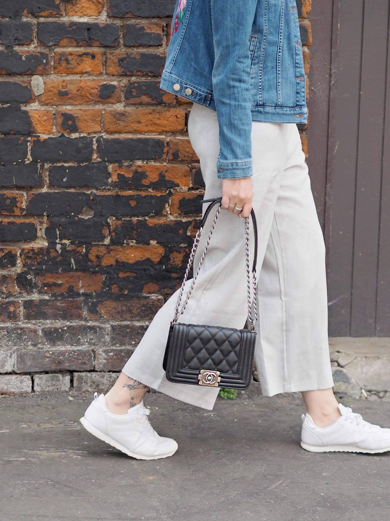 missguided grey culottes band tee and denim jacket chanel boy bag