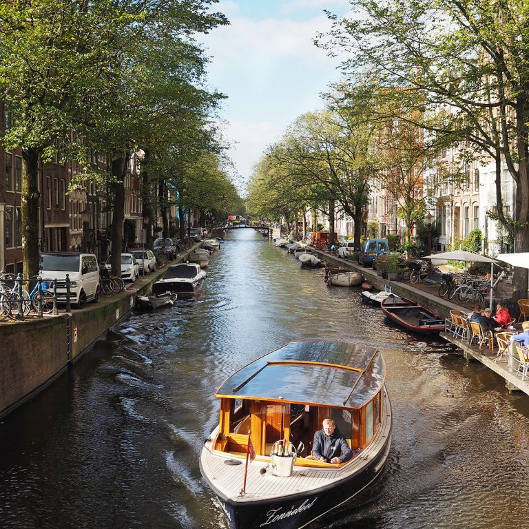 amsterdam canal boat trip