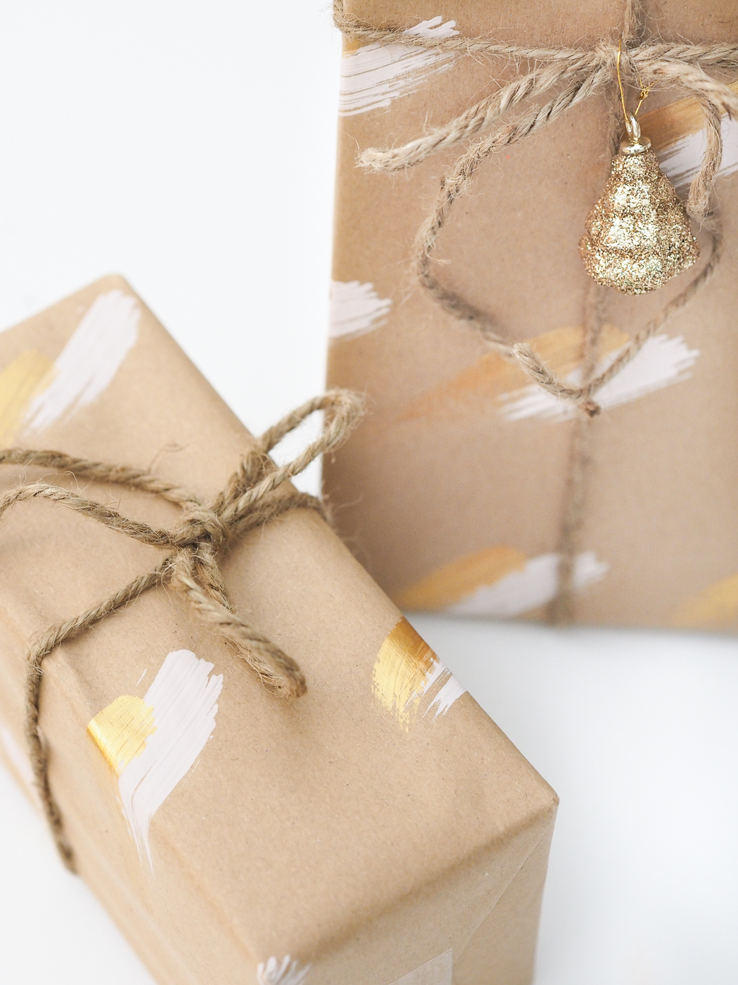 diy christmas wrapping paper ideas pink and gold