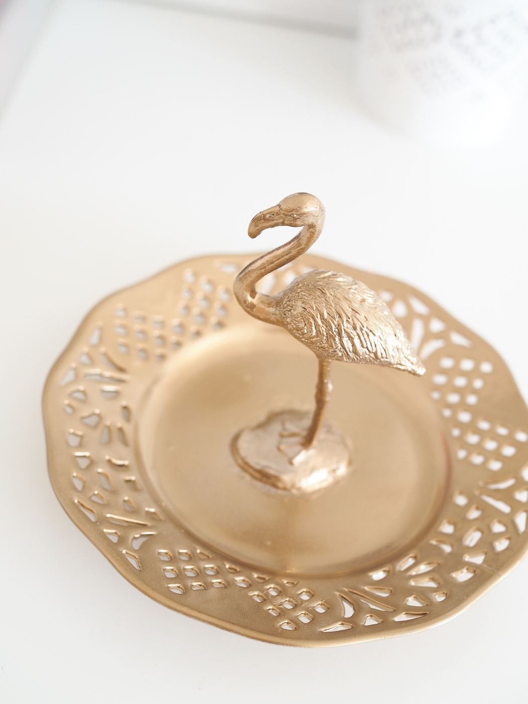 diy gold flamingo ring holder